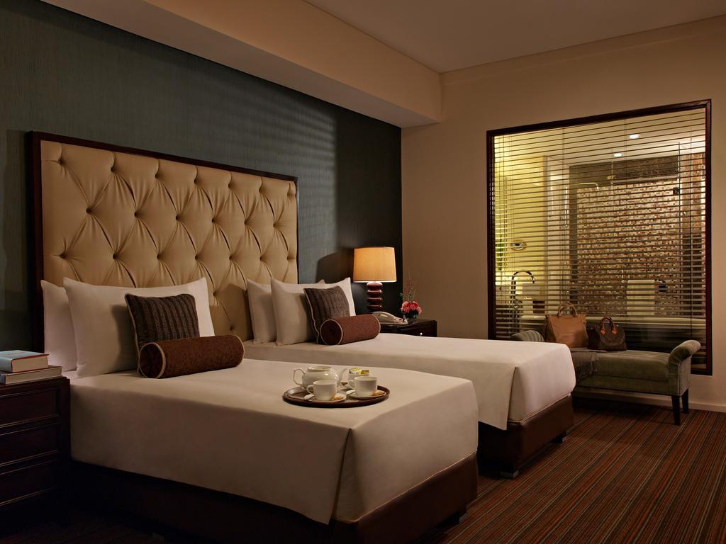 Joy Nostalg Hotel And Suites Manila Managed By The Ascott Limited Pasig City Экстерьер фото