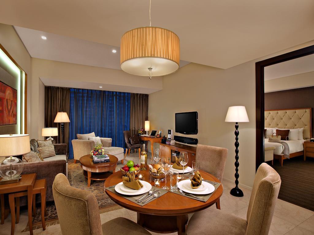 Joy Nostalg Hotel And Suites Manila Managed By The Ascott Limited Pasig City Экстерьер фото