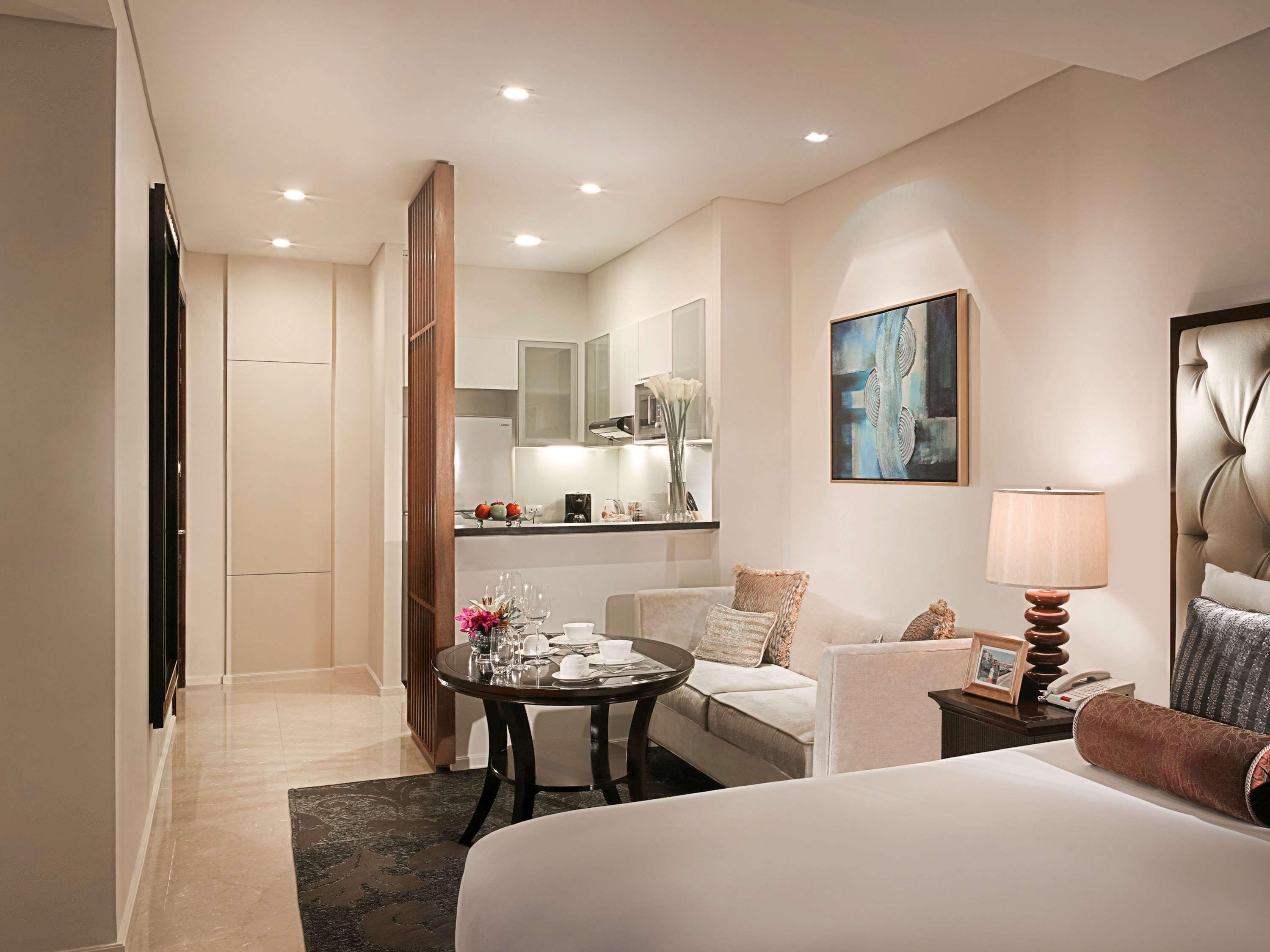 Joy Nostalg Hotel And Suites Manila Managed By The Ascott Limited Pasig City Экстерьер фото