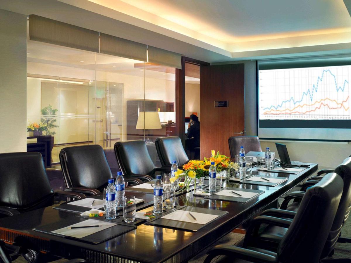 Joy Nostalg Hotel And Suites Manila Managed By The Ascott Limited Pasig City Экстерьер фото