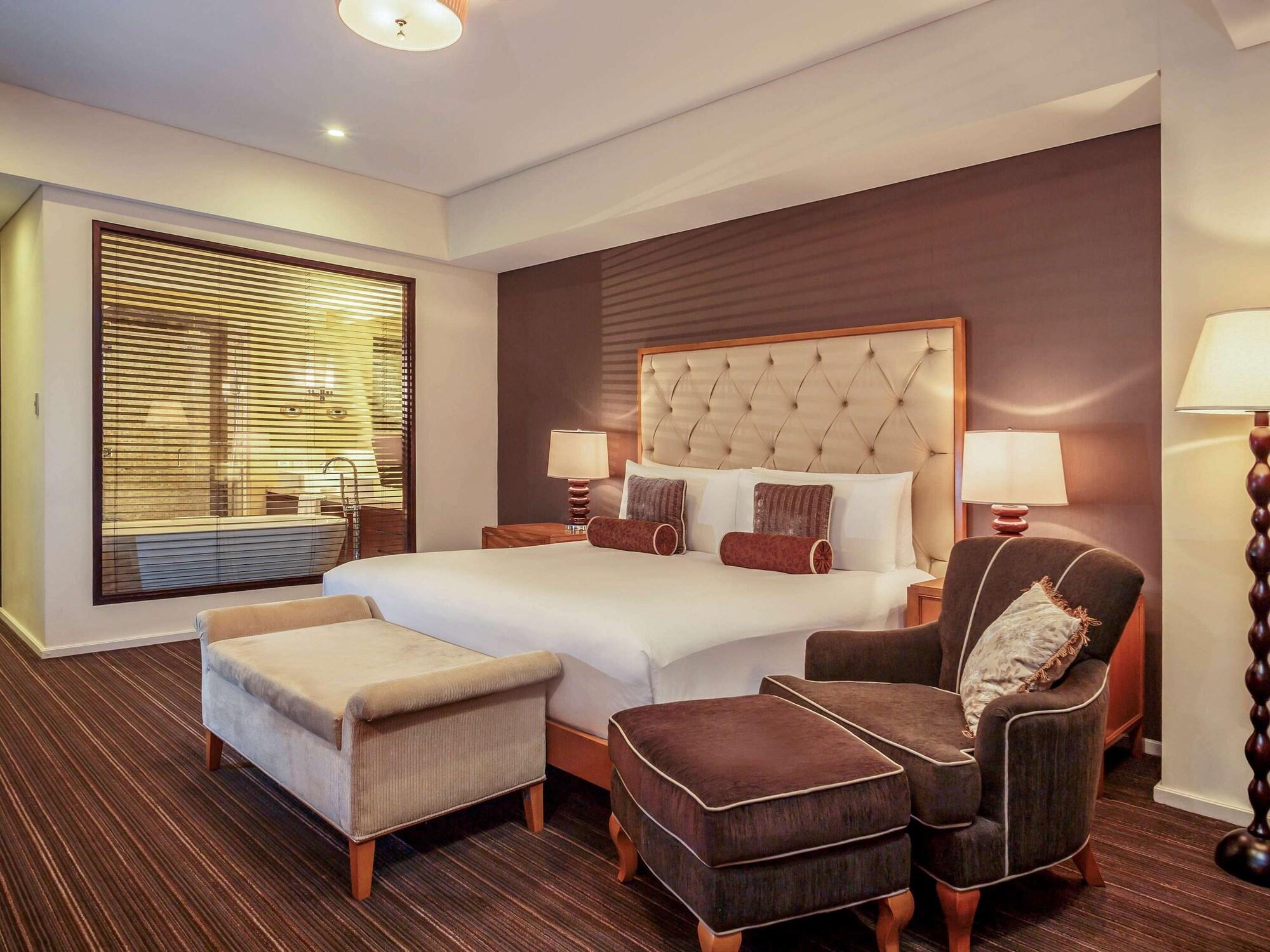Joy Nostalg Hotel And Suites Manila Managed By The Ascott Limited Pasig City Экстерьер фото